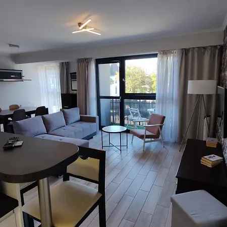 Madelain Apartment *